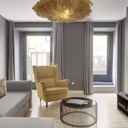 Apartment Bica *